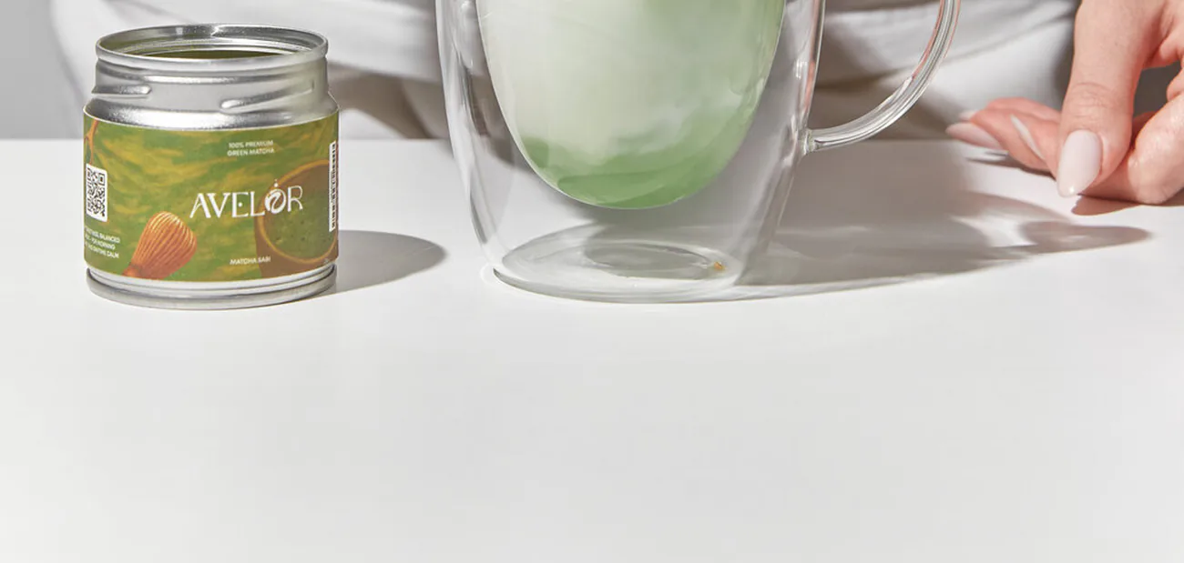 Kolik kalorií má matcha latte — a odkud se doopravdy berou