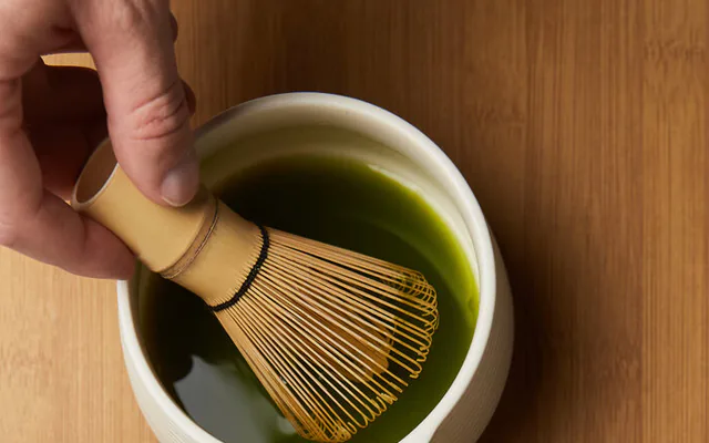 Matcha a zelený čaj — stejný list, dva úplně jiné nápoje