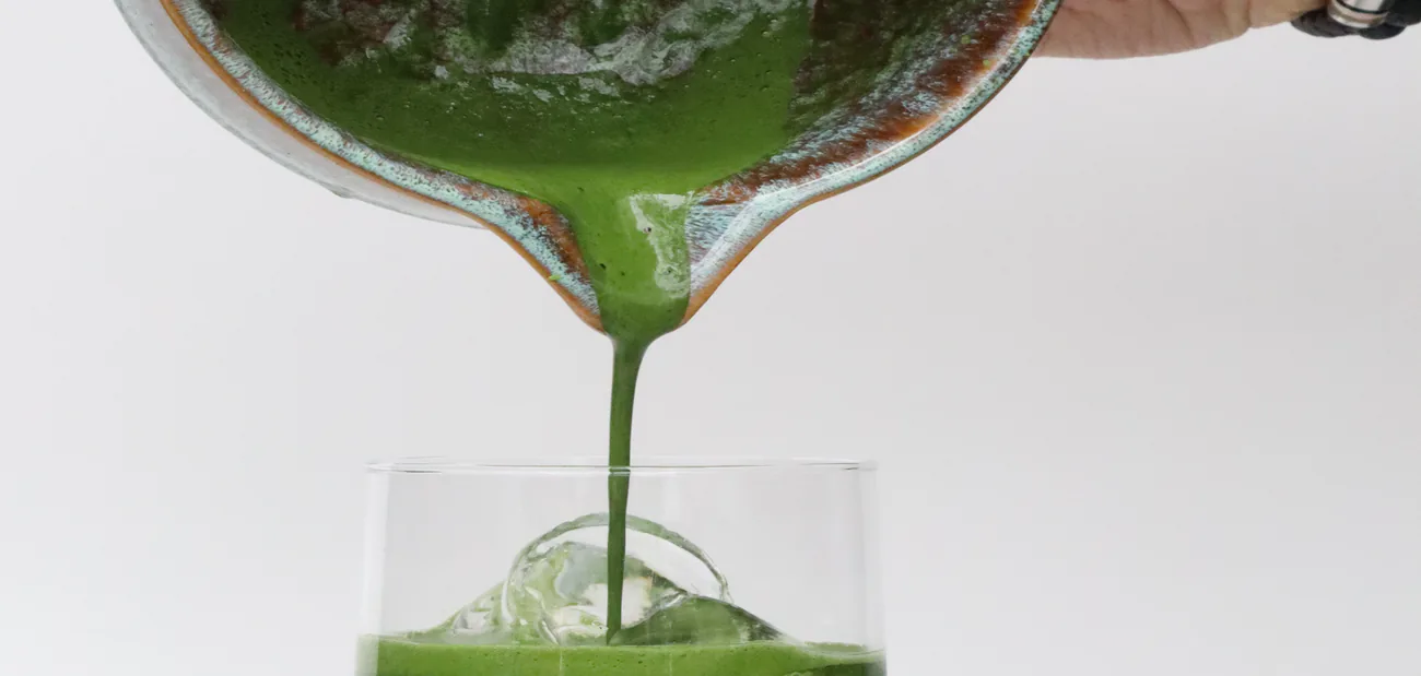 Matcha vs energy drinks and cola — caffeine and sugar compared per serving