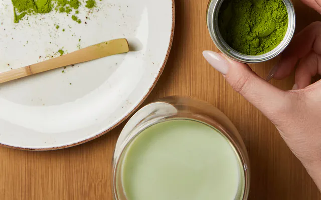 Matcha for baking — which grade to choose and why your cake turns brown